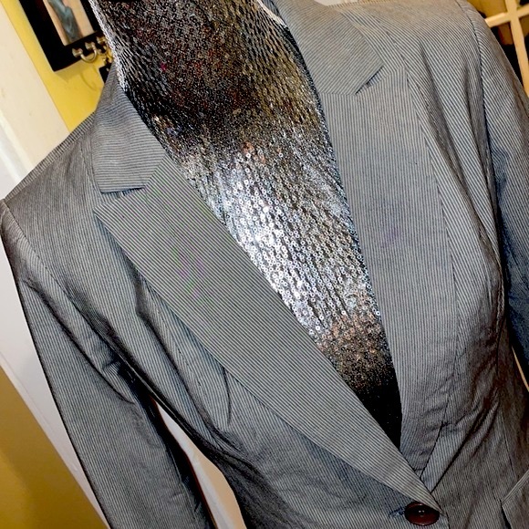 Attention Thin Pin Striped Blazer - Picture 2 of 14